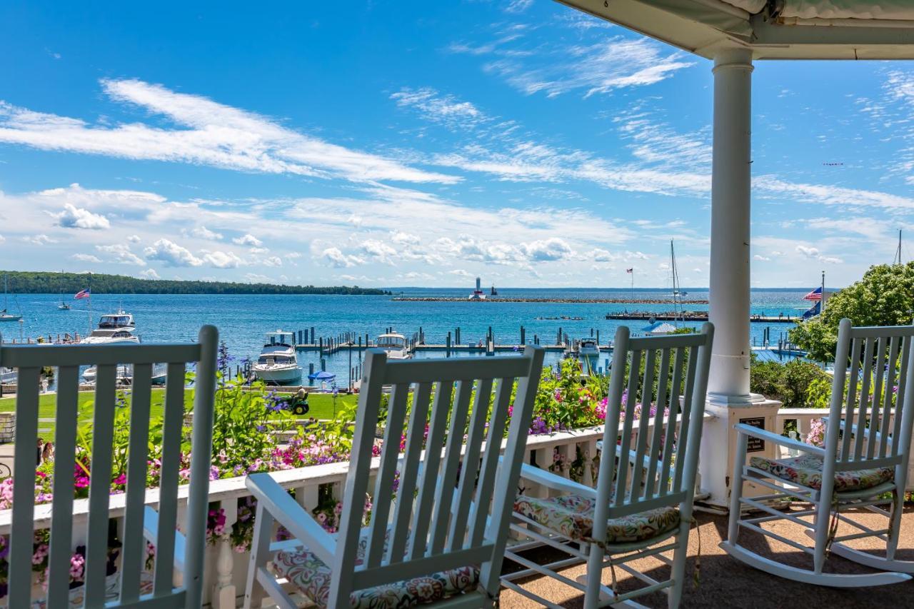 Island House Hotel Макинак Айлънд Екстериор снимка