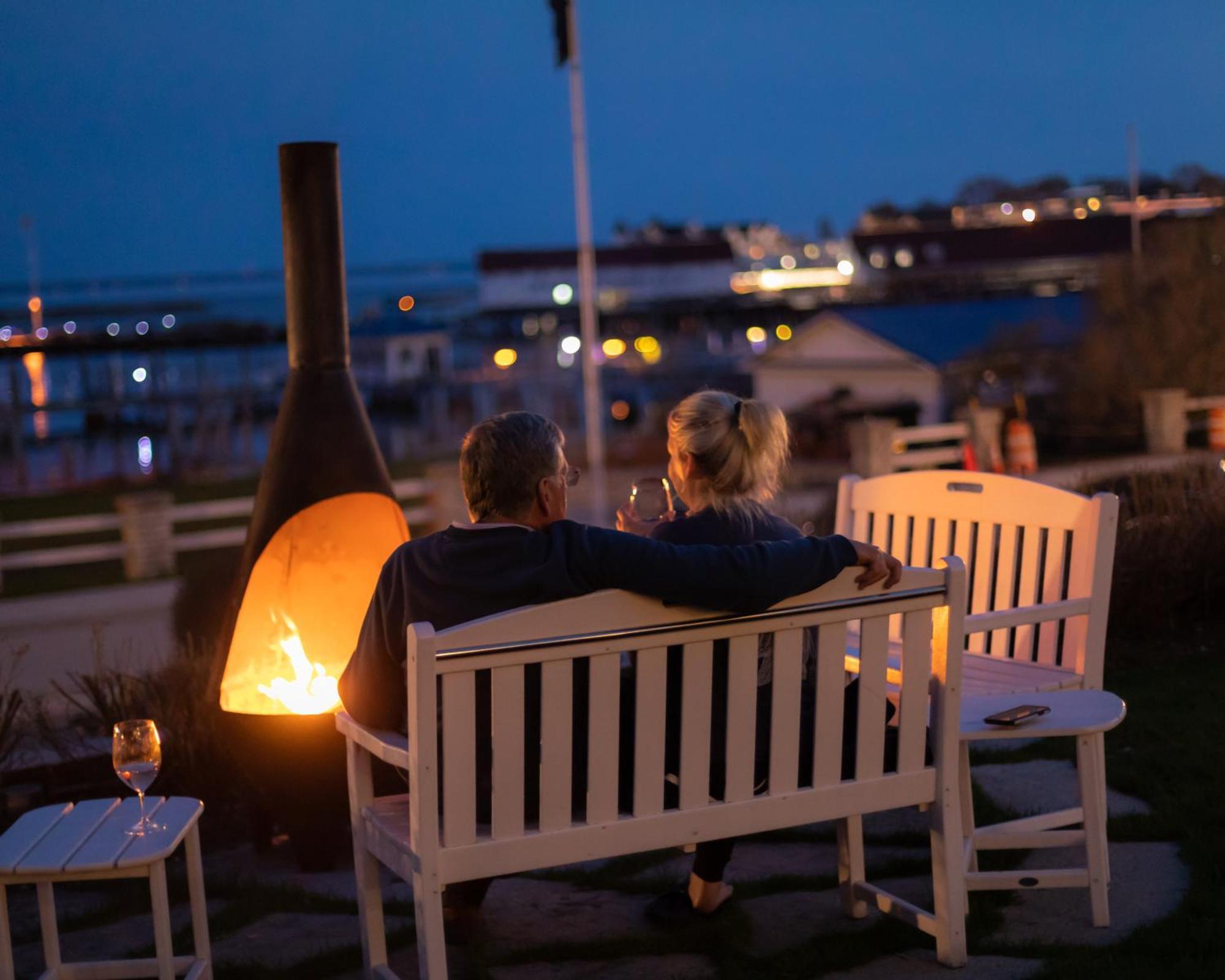 Island House Hotel Макинак Айлънд Екстериор снимка